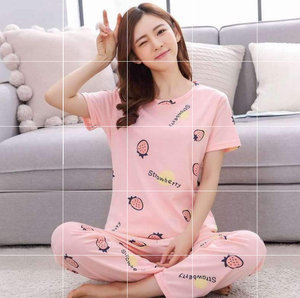 棉質睡衣女春款 舒適與性感的完美交融